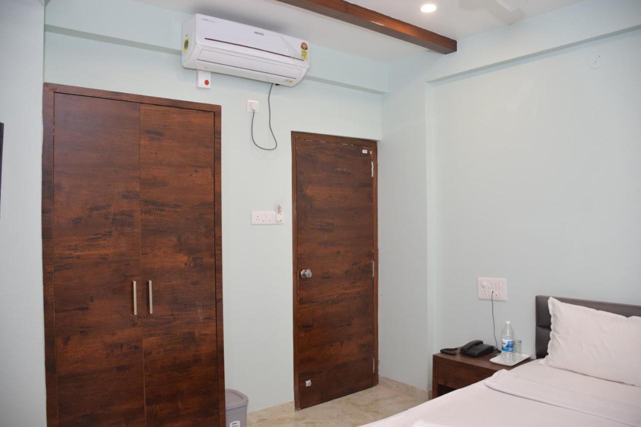 Shankar Residency, Akkalkot Akalkot Exterior photo