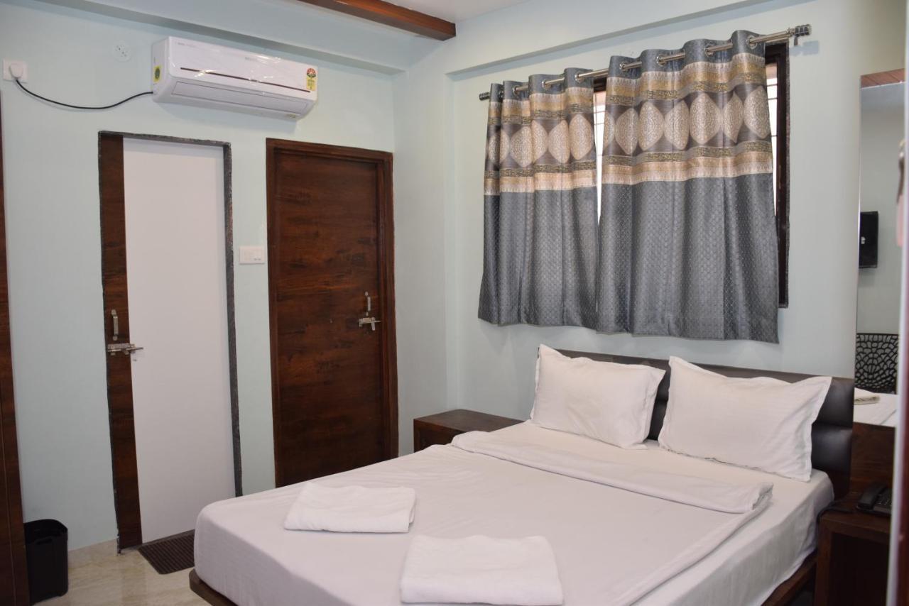 Shankar Residency, Akkalkot Akalkot Exterior photo