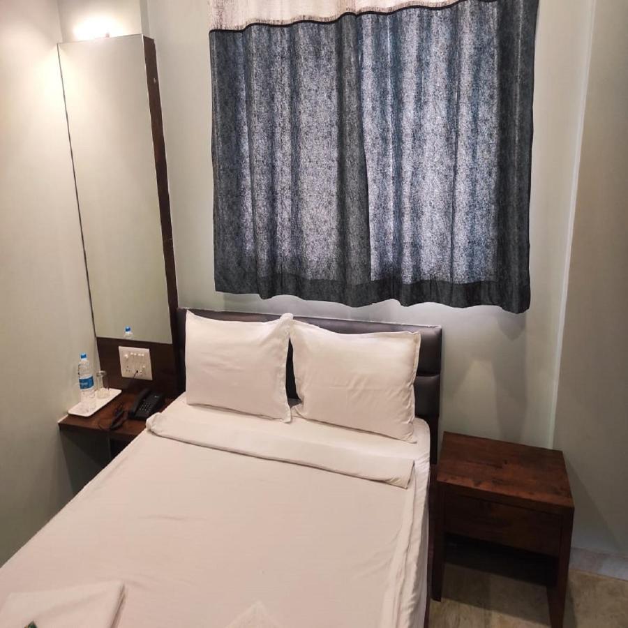 Shankar Residency, Akkalkot Akalkot Exterior photo