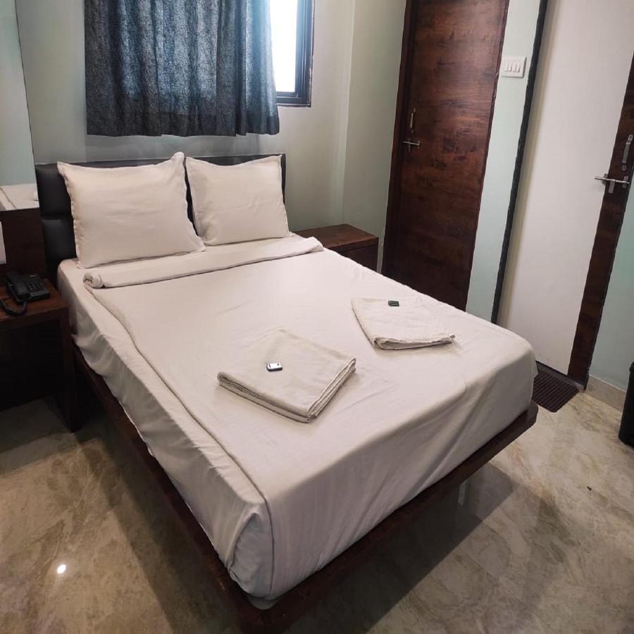 Shankar Residency, Akkalkot Akalkot Exterior photo